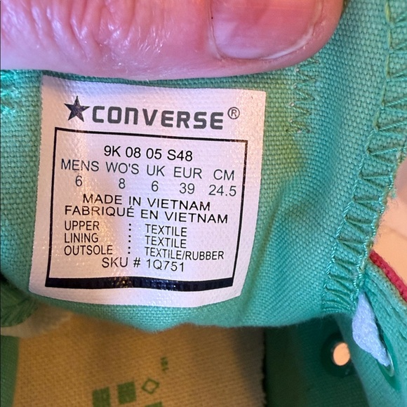 CONVERSE NEW LOW SNEAKERS IN PRETTY GREEN AND PINK. Women’s size 8 - Picture 15 of 16